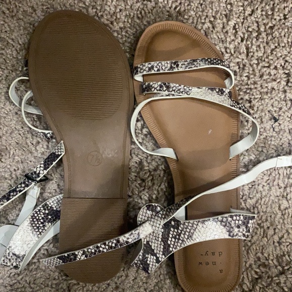 snake print sandals - Picture 2 of 2